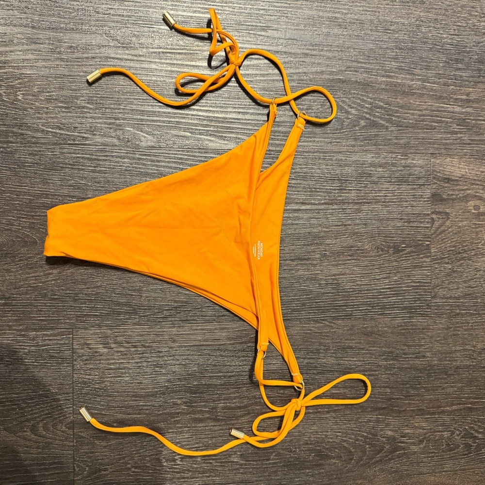 Monday Swimwear Hanalei Bottom Size L